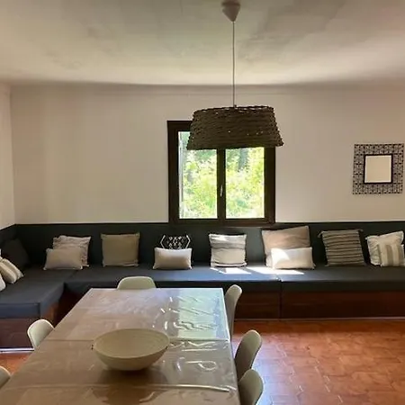 Villa Sartene - - 16 Pers - 8 Pieces - 6 *