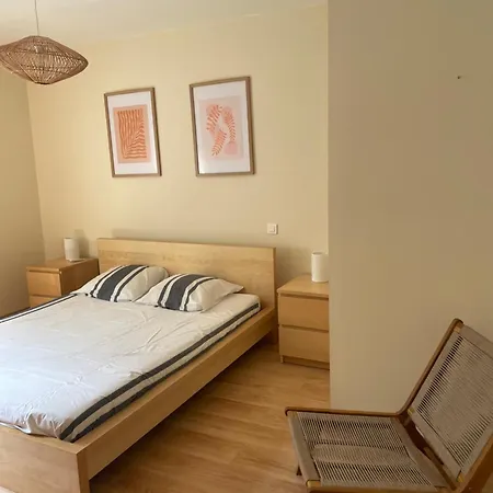 Villa Sartene - - 16 Pers - 8 Pieces - 6 *