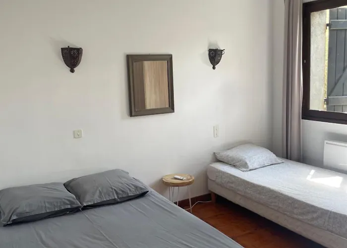 Villa Sartene - - 16 Pers - 8 Pieces - 6 Foce